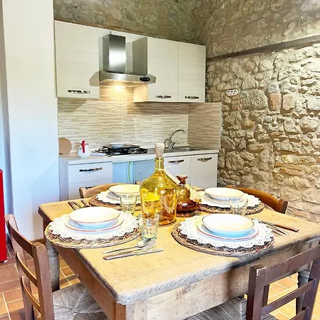 Podere Lo Scopiccio A Apartmán